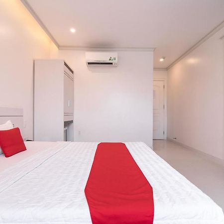 Bin Bin Hotel 4 - Near Sunrise City D7 Ho Chi Minh-stad Buitenkant foto