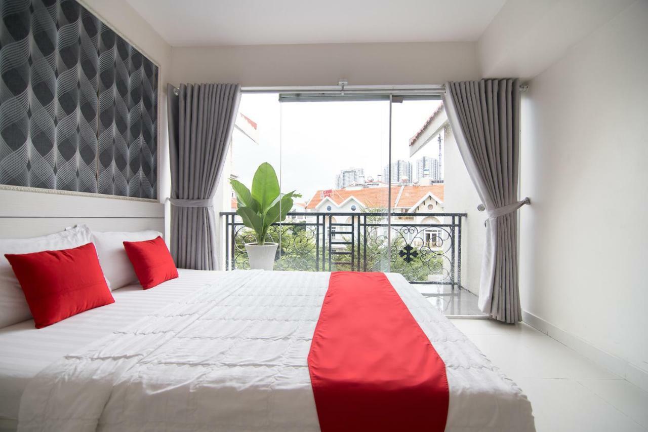 Bin Bin Hotel 4 - Near Sunrise City D7 Ho Chi Minh-stad Buitenkant foto