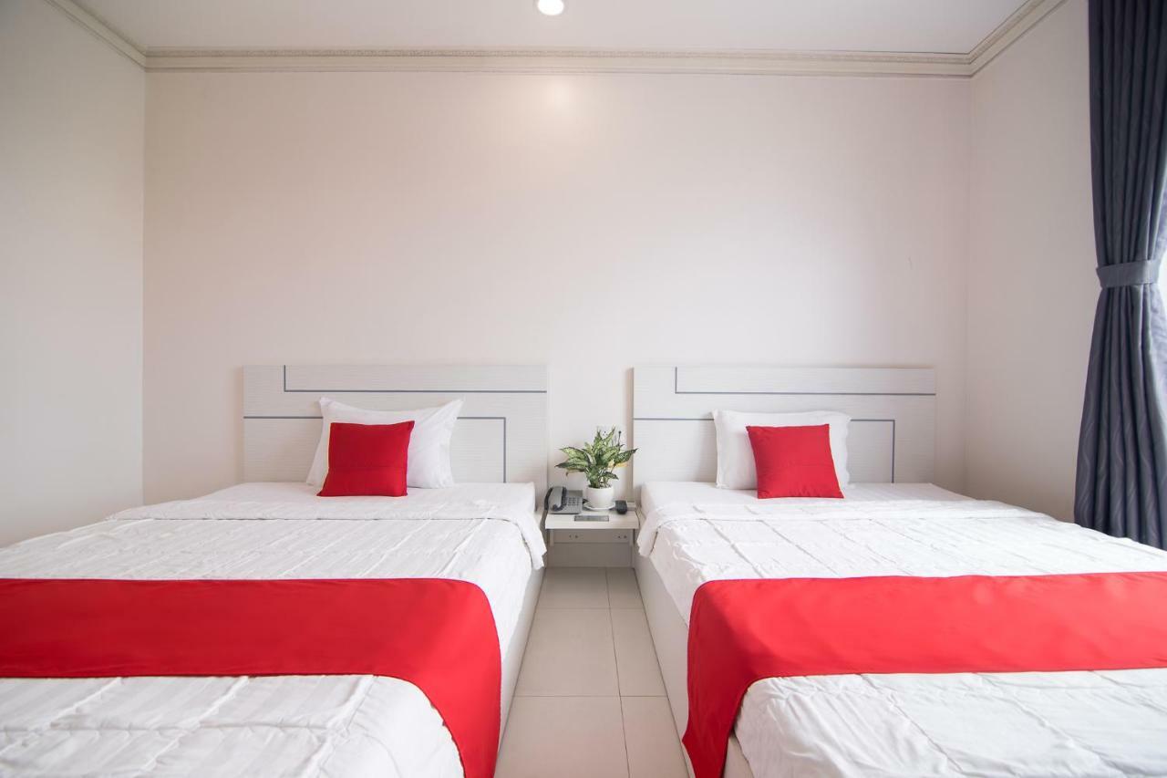 Bin Bin Hotel 4 - Near Sunrise City D7 Ho Chi Minh-stad Buitenkant foto