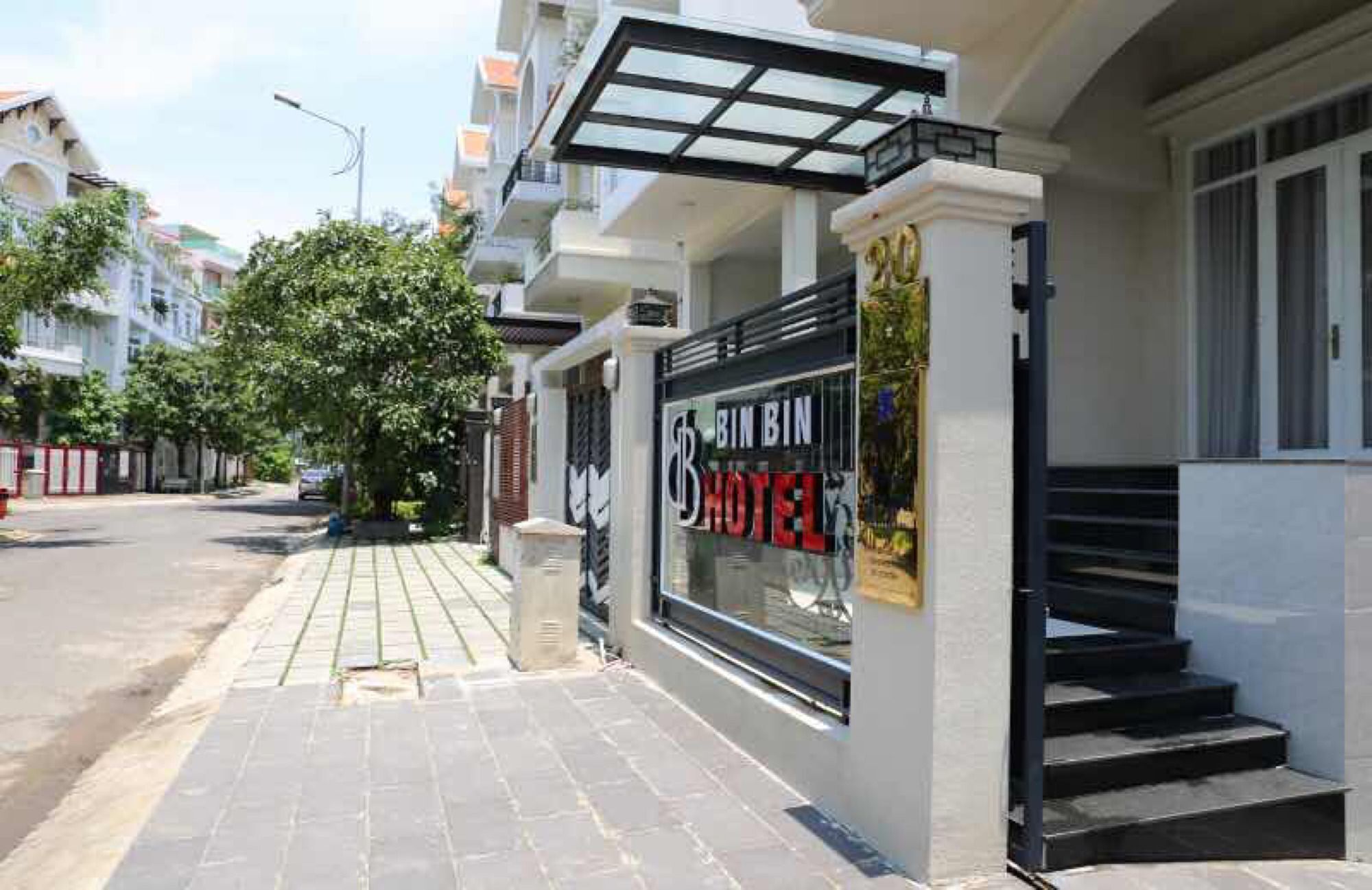 Bin Bin Hotel 4 - Near Sunrise City D7 Ho Chi Minh-stad Buitenkant foto